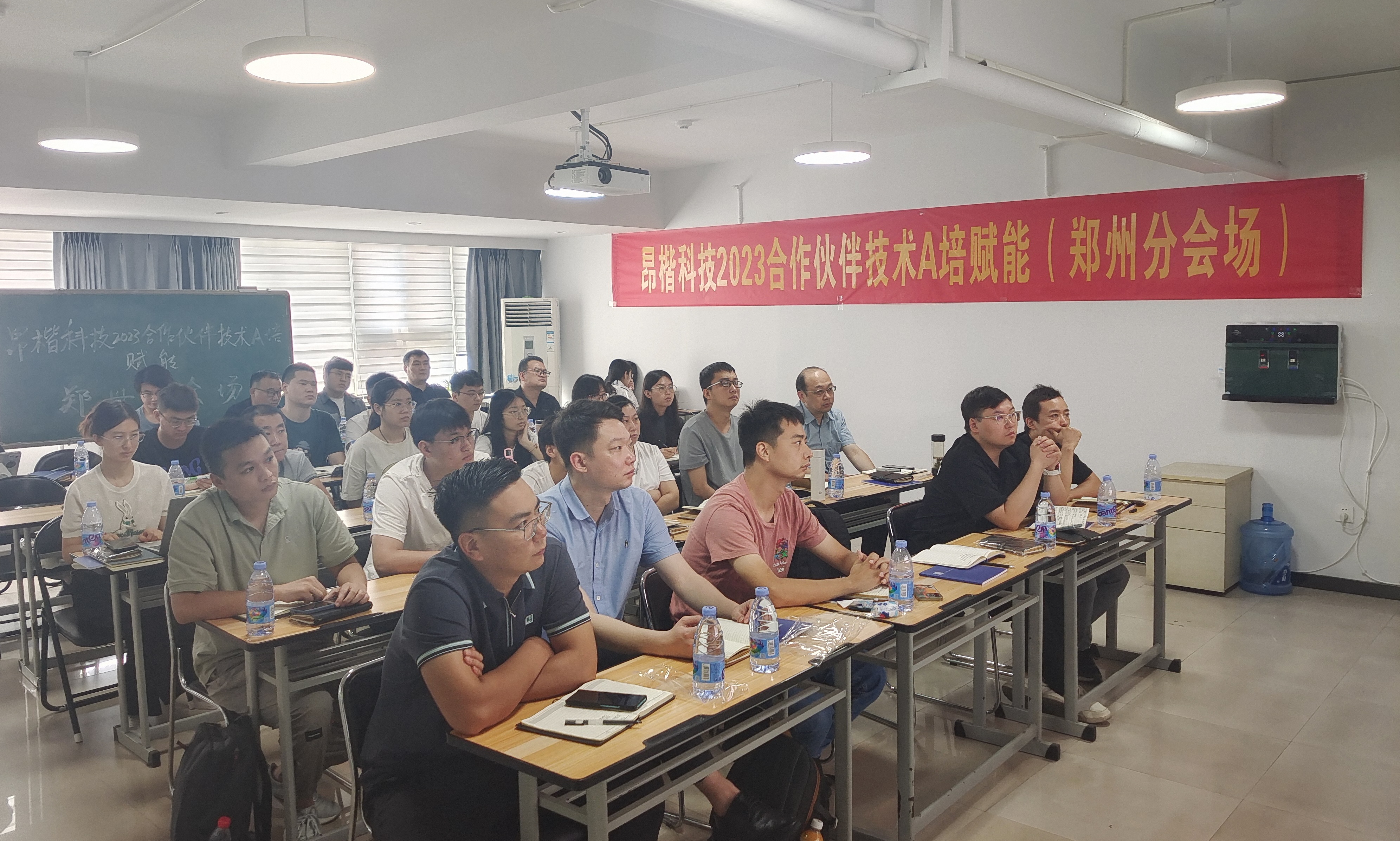 ee7b9b25c1a8319f3cba7a5fae277474.jpg ee7b9b25c1a8319f3cba7a5fae277474.jpg